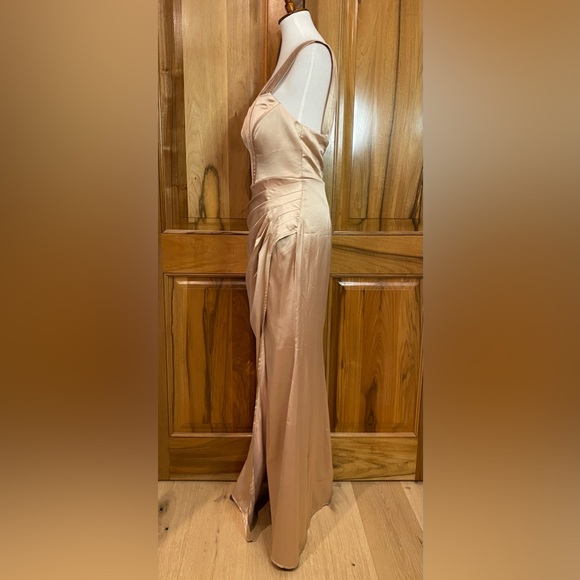 Fashion Nova - Champagne Satin Corset-Bodice Full-length Formal Gown, M - Picture 3 of 14